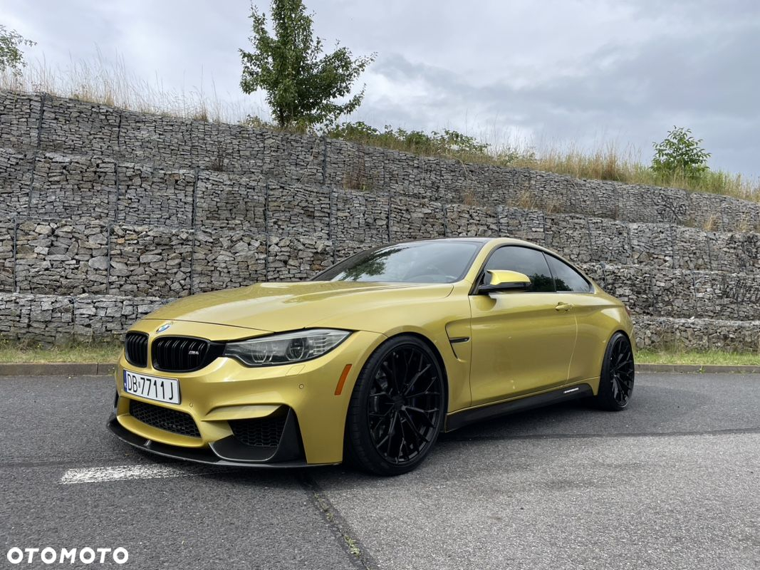 BMW M4 Coupe DKG - 2