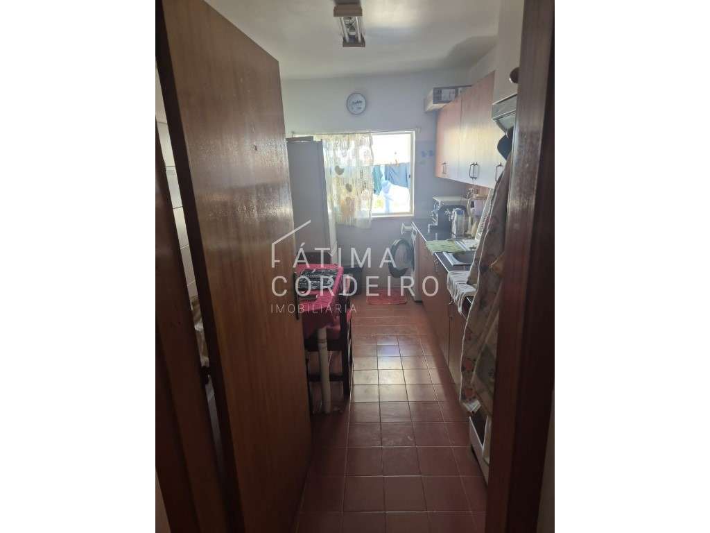 T2 situado no Monte da Caparica, 3º andar em prédio com elevador-24