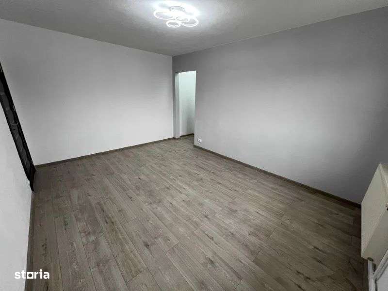 Vand apartament 2 camere ,zona Mihai Viteazu — fotografia 1