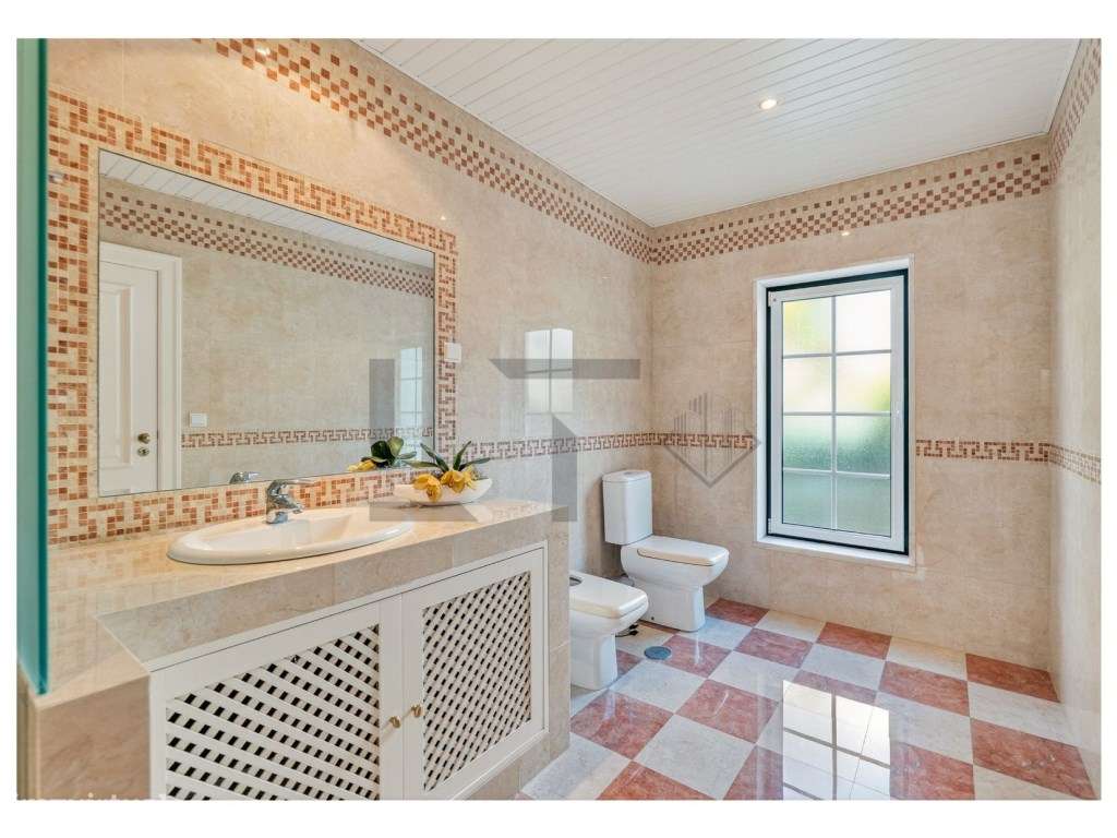 Moradia T5 com Piscina Privada para Venda na Quinta da Beloura, Sintra - Grande imagem: 5/21