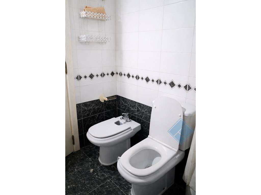 T4 no Areeiro | 180 m², Excelente Exposição Solar e Garagem Box + L...-21