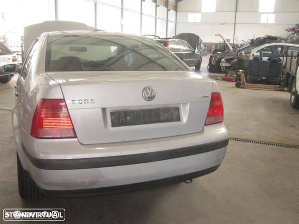 VW Bora 1.9 TDI 1999 para peças - 2