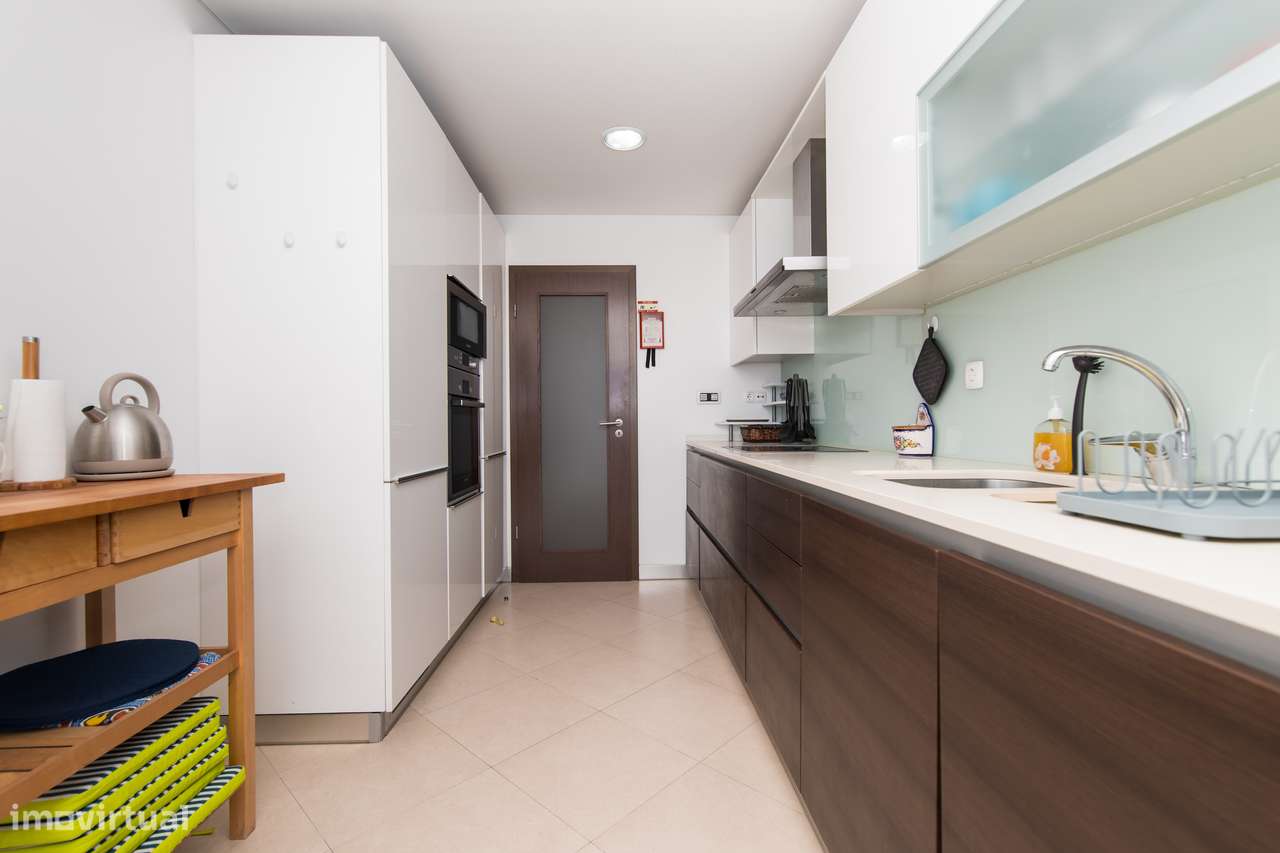 Apartamento T2 logradouro piscina vista mar e vila Sesimbra-22