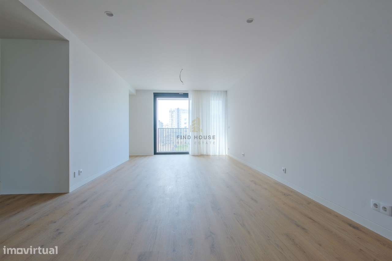 Apartamento T3 com garagem Box e vista para a Ria, em Aveiro - Grande imagem: 2/25