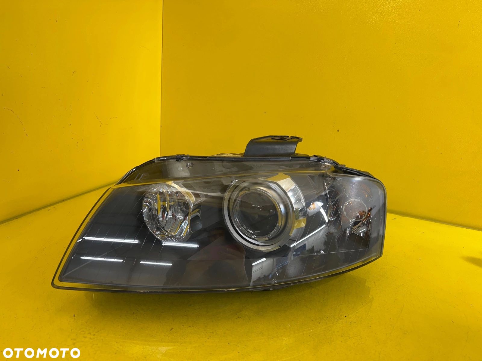 LAMPA LEWA AUDI A3 8P0 03-08 XENON 8P0941003R - 1