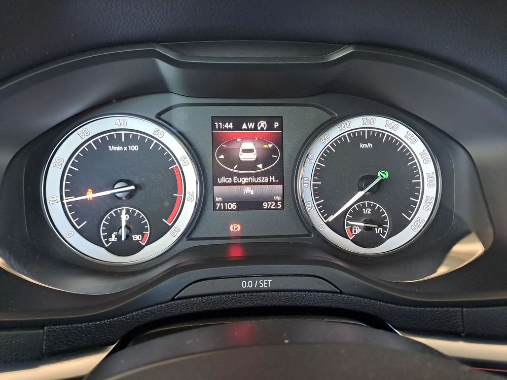 SKODA KAROQ 1.5 TSI ACT Style DSG Kamera HAK SmartLink Salon PL ASO 1wł VAT-MARŻA