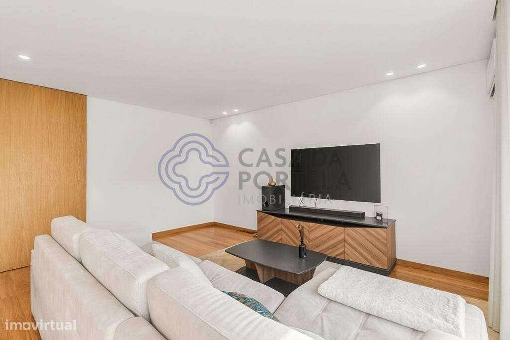 MORADIA T3 COM JARDIM, LAVANDARIA E ESTACIONAMENTO NA CIDADE DA MAIA - Grande imagem: 5/29