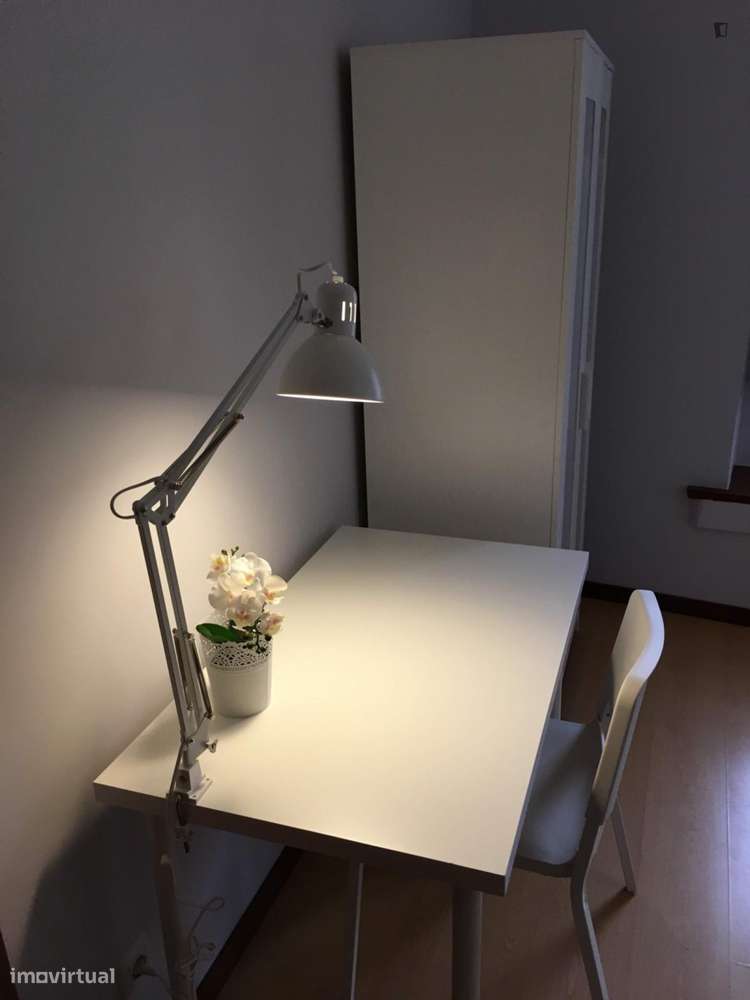 Quarto - localizado em Alta Universitária Coimbra - Grande imagem: 5/8