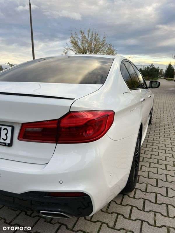 BMW Seria 5 520d M Sport - 13