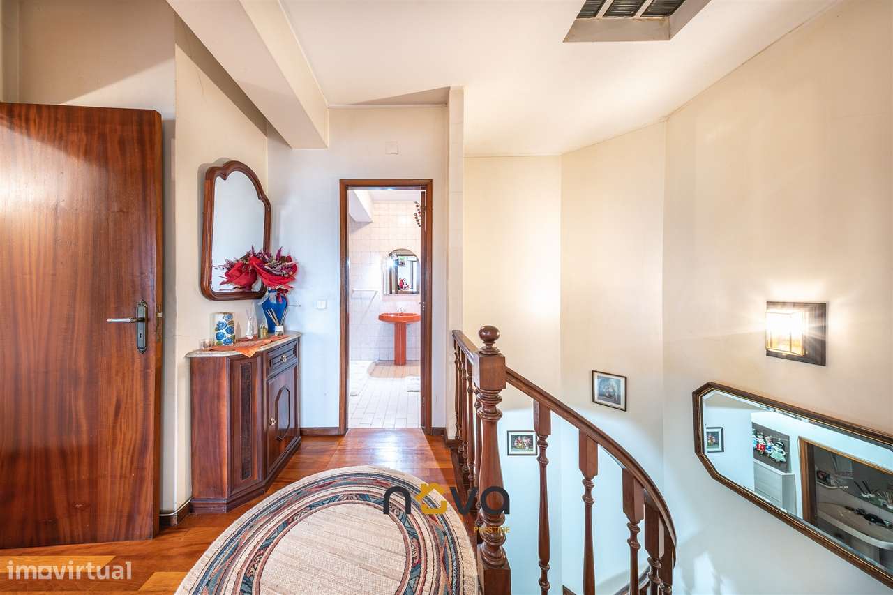 Apartamento T3 Duplex Póvoa de Varzim-12