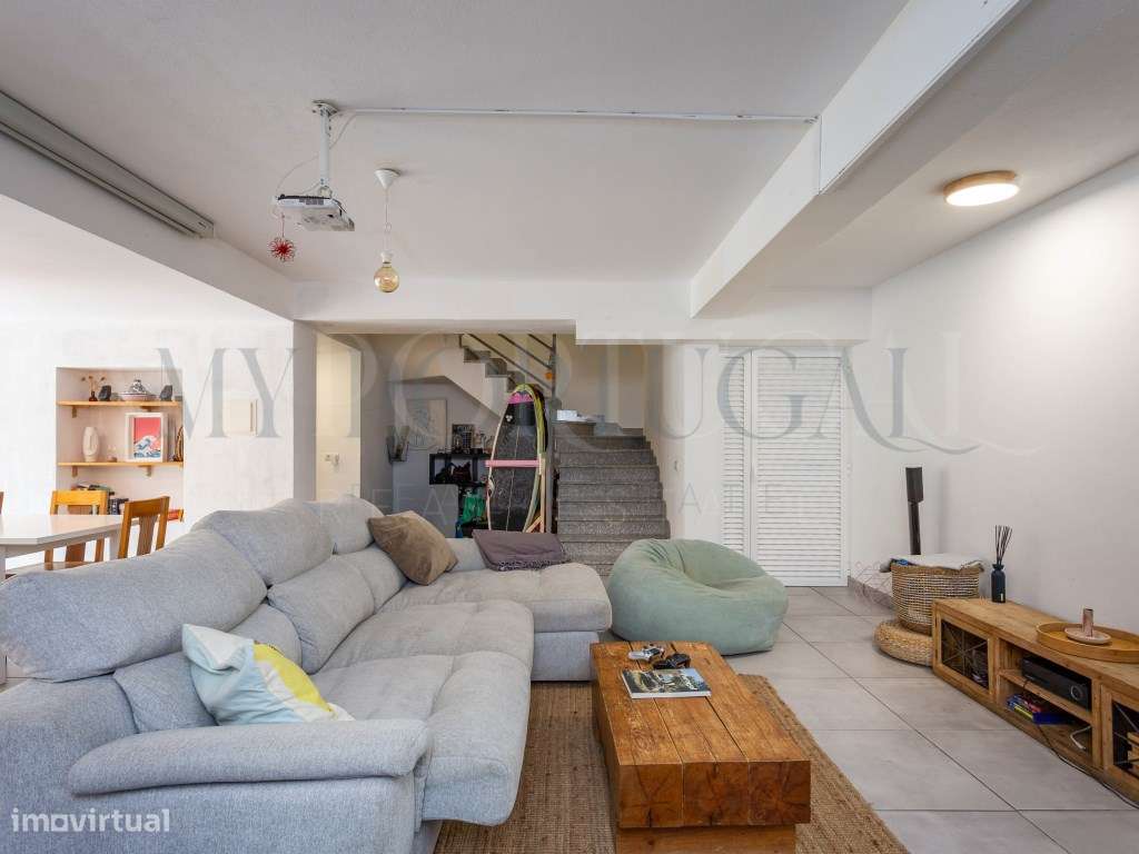 Moradia T4+1 em Ribamar: Onde o Mar e o Conforto se Encontram-7