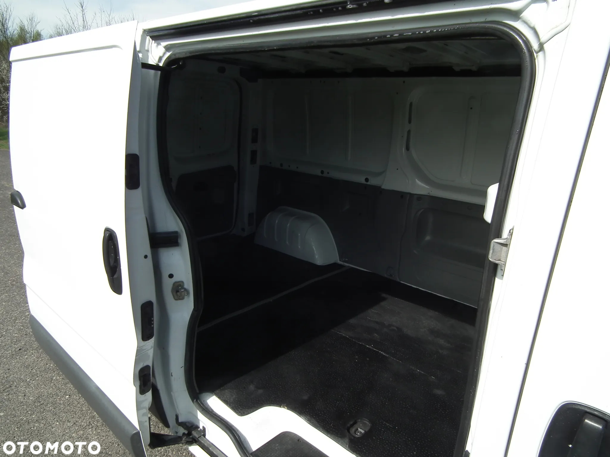 Renault Trafic - 10