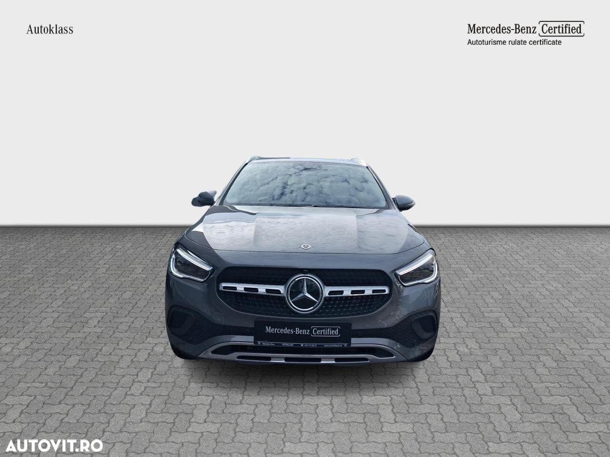 Mercedes-Benz GLA - 8