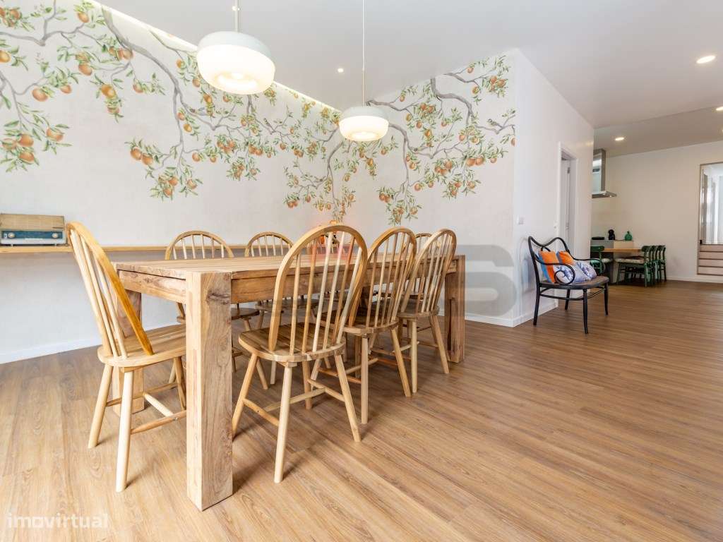 Moradia V4 com Apartamento T1 Anexo, Totalmente Remodelada - Centro...-7