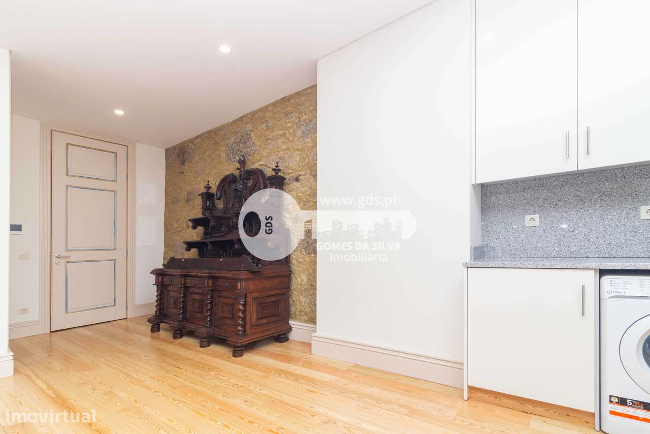 Apartamento T1 - 2º piso frente - Grande imagem: 3/23