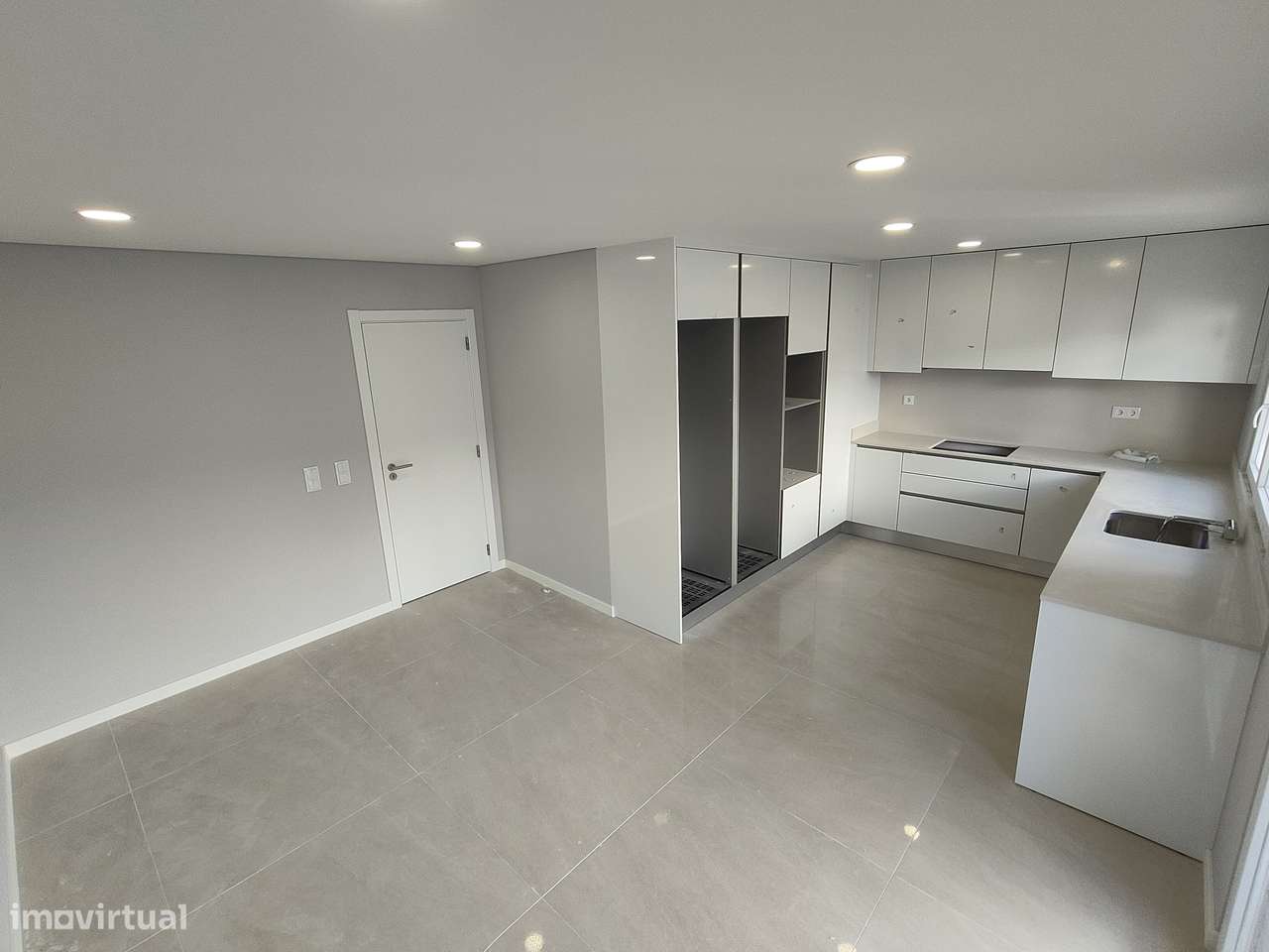 Oferta 1% do valor de aquisição - Moradia T2 com Piscina e Garagem-14