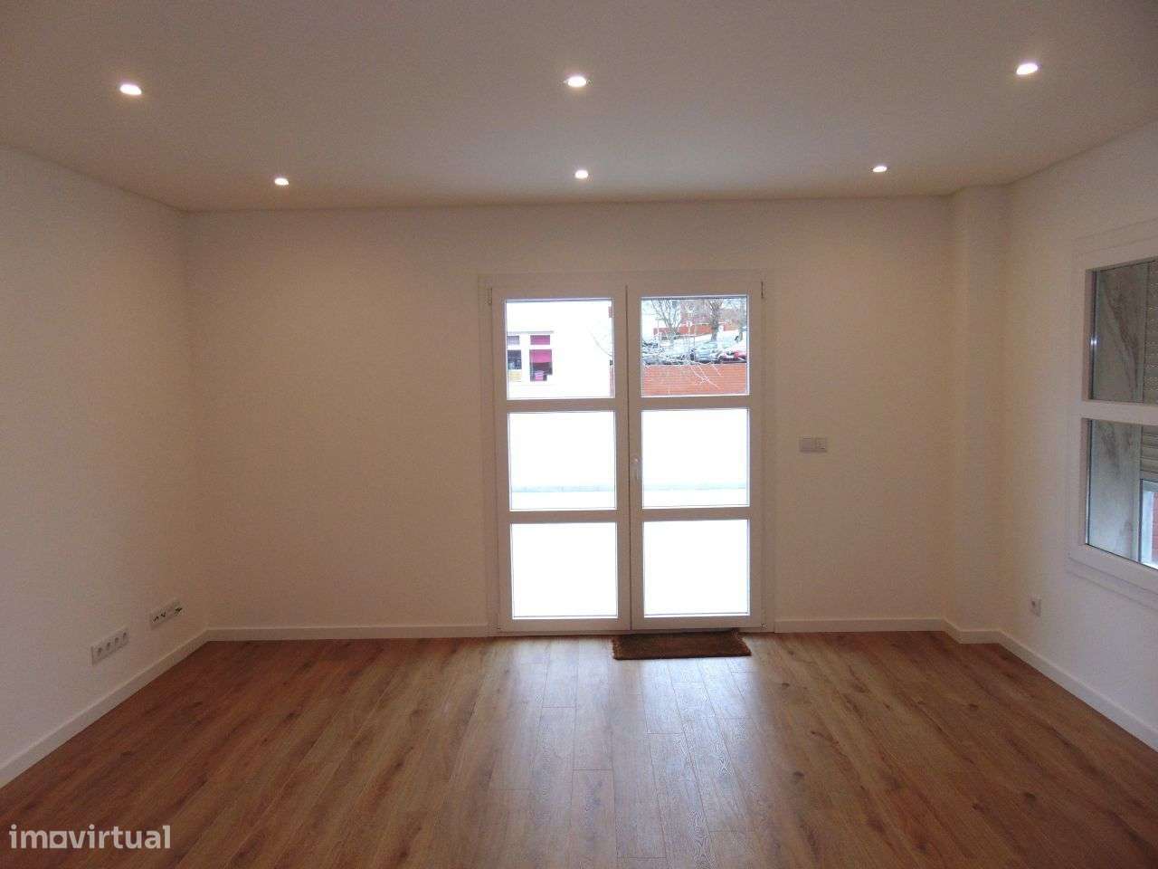 Apartamento novo T2 com terraço 50m2-8