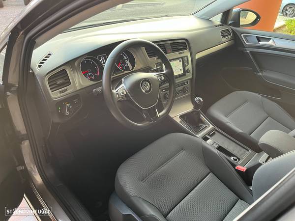 VW Golf Variant 2.0 TDi Confortline - 16