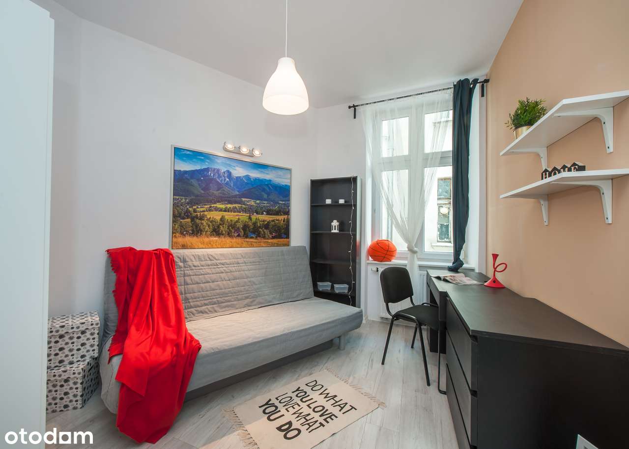 Wejścia z dwóch klatek, mieszkanie inwestycyjne w formie dwóch 54m2-5