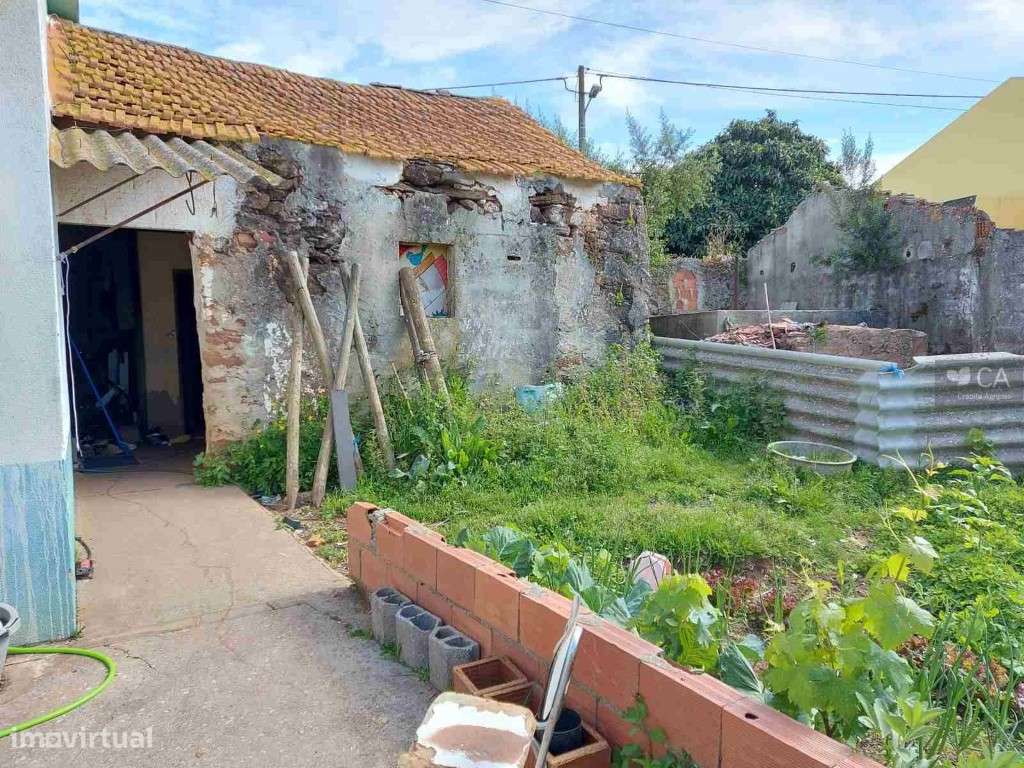 MORADIA EM LOBEIROS, CALDAS DA RAINHA - Grande imagem: 4/7