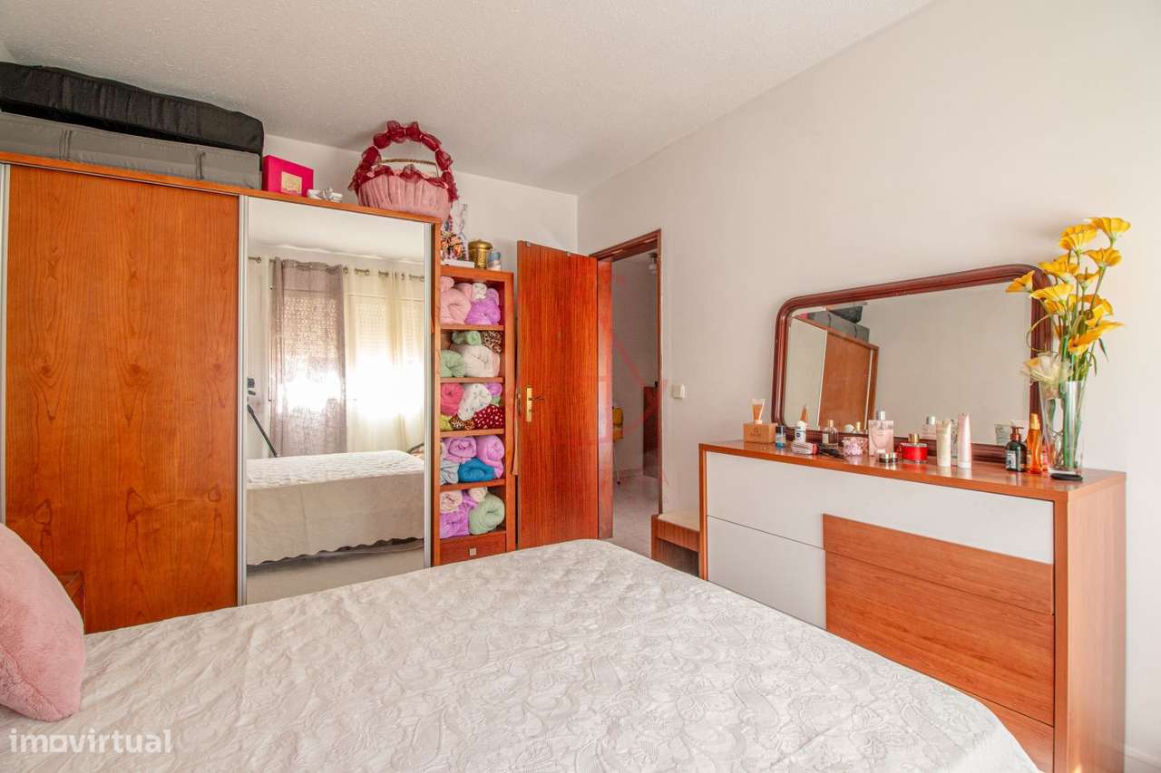 APARTAMENTO T3 1º andar c/ elevador - Sto Antonio da Charneca-23