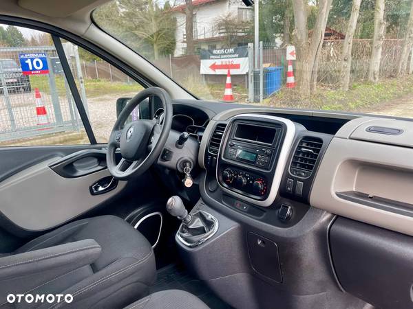 Renault Trafic - 12