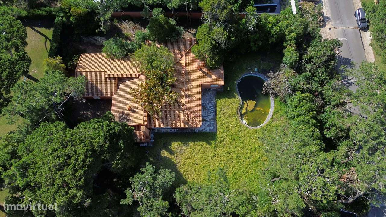 MORADIA EM LOTE DE TERRENO DE 1.940m² COM PROJECTO APROVADO-15
