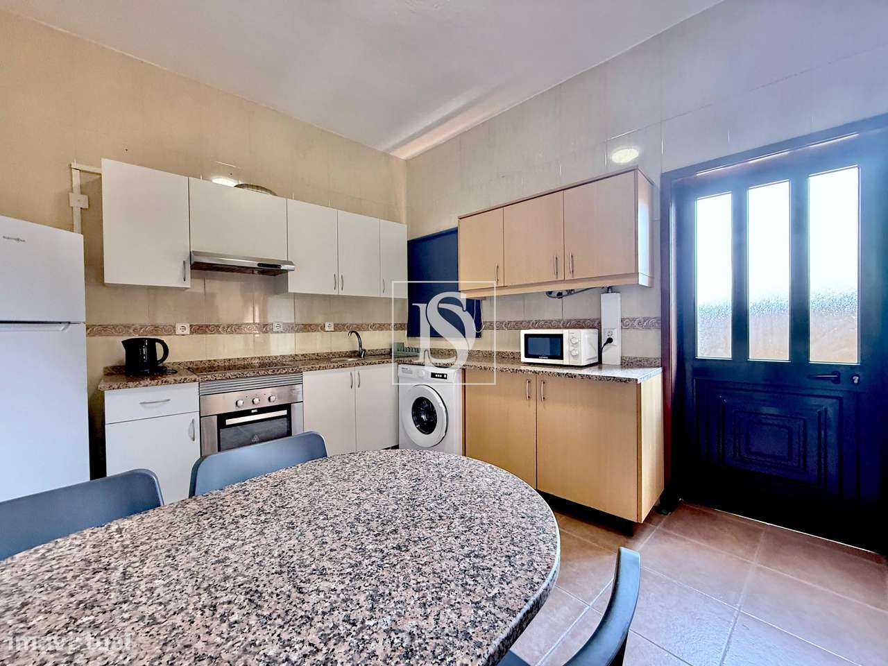 Moradia Multifamiliar - Oportunidade Única de Negócio-22