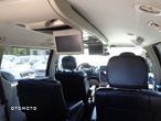 Chrysler Town & Country 3.6 Limited - 17