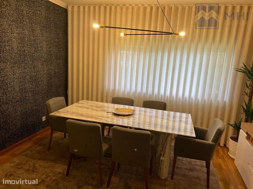 Excelente Apartamento T3 com Terraço em Condomínio Fechado-8