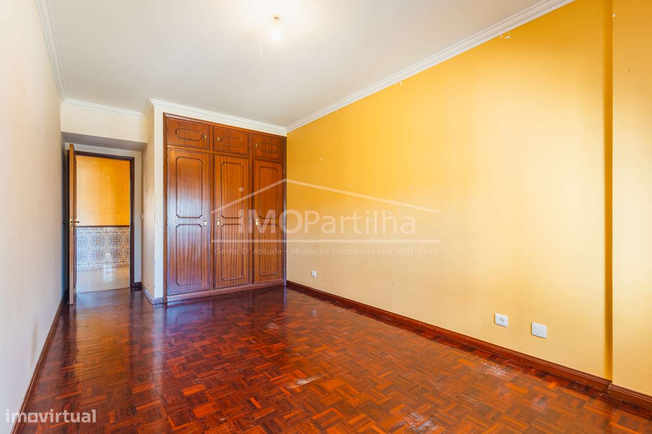 T3 com boas áreas em Agualva - Sintra-10