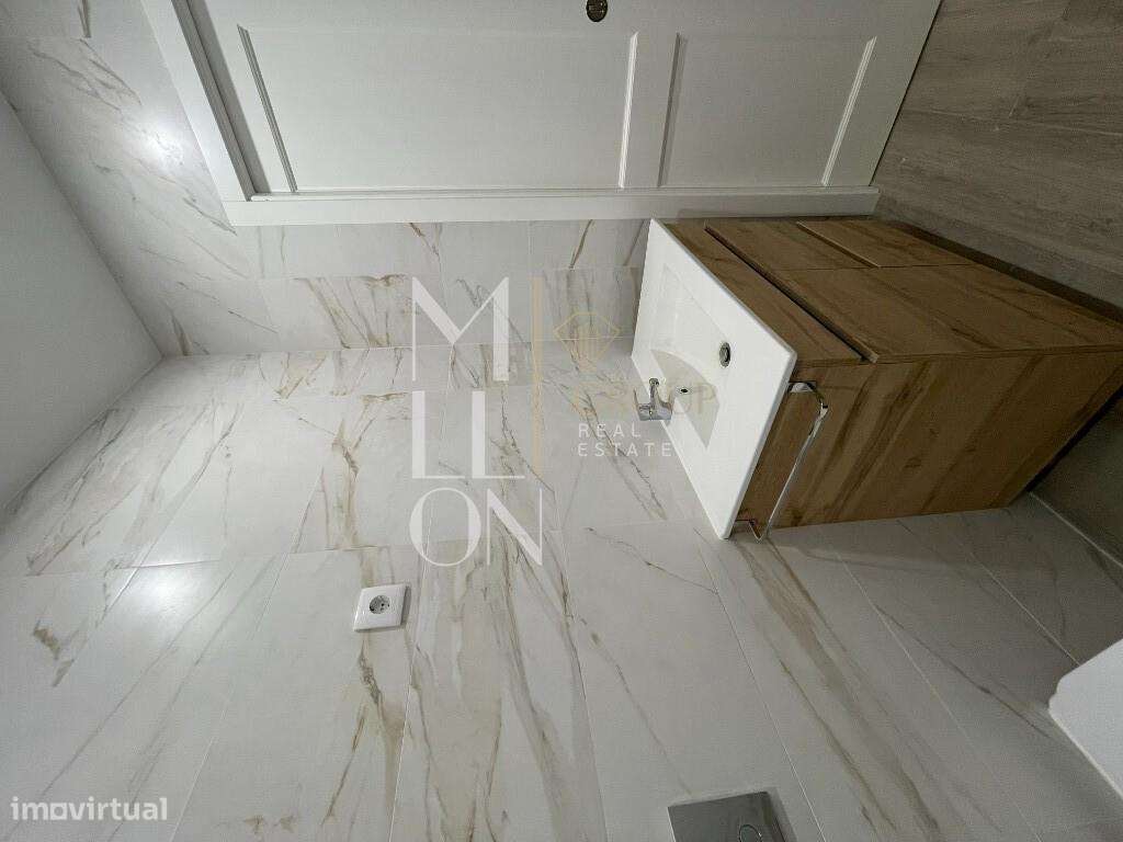 T1+1 com 65 m2 junto ao Museu do Fado - Grande imagem: 5/17