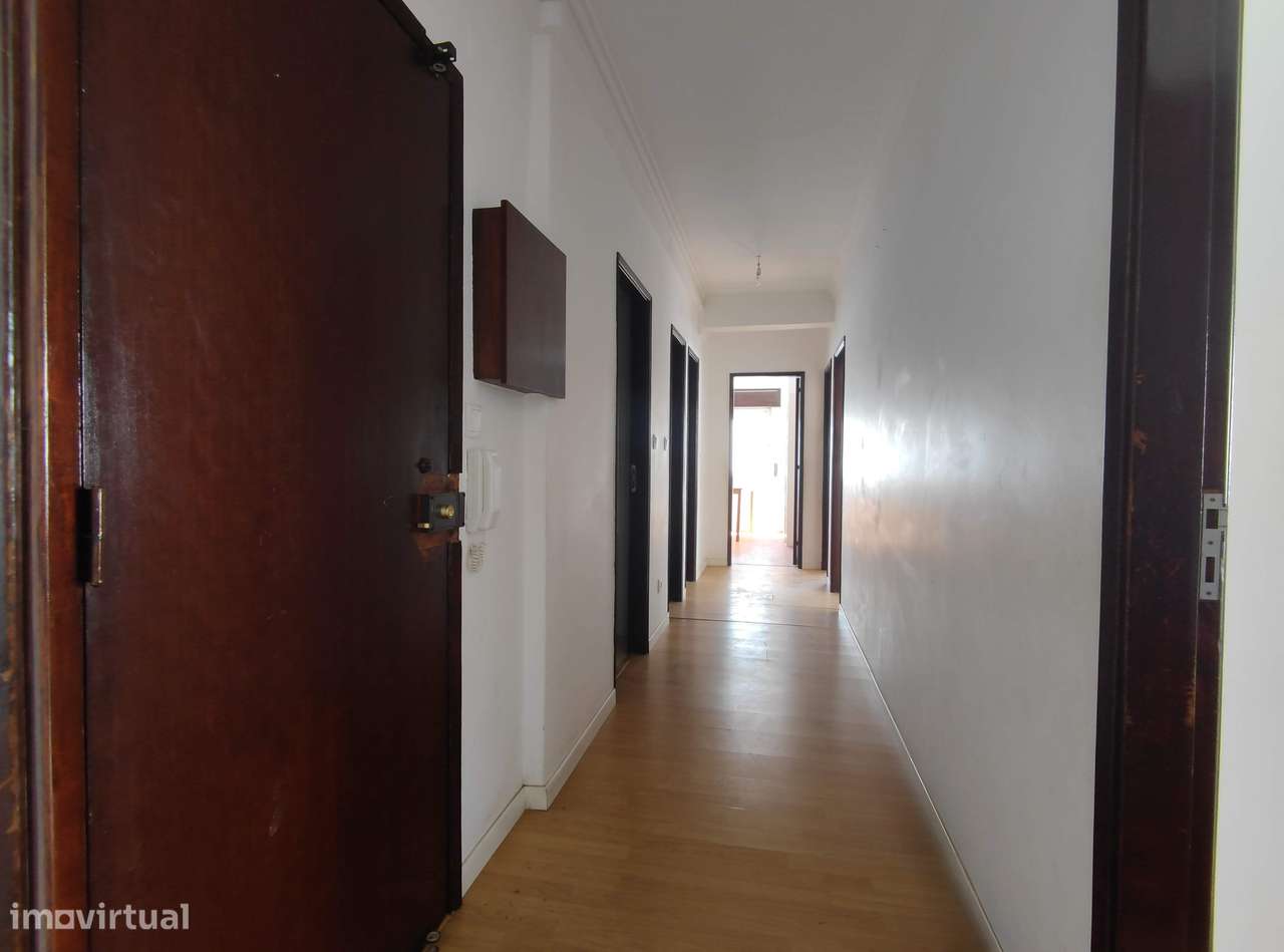 Anúncio Century 21 Portugal - Grande imagem: 2/18