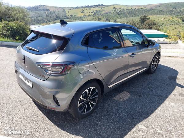 Renault Clio 1.6 E-Tech Full Hybrid Techno - 9