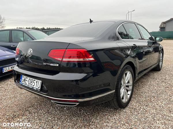 Volkswagen Passat 2.0 TDI BMT Highline DSG - 3