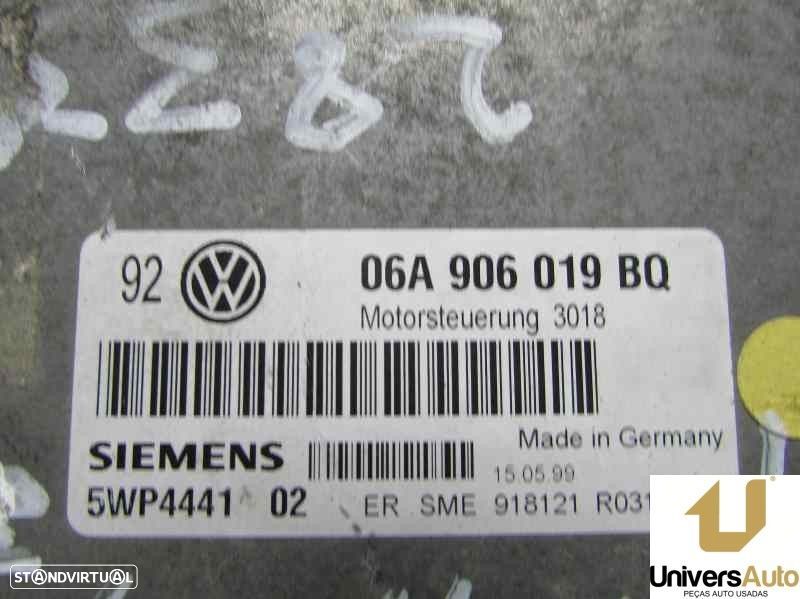 CENTRALINA MOTOR UCE VOLKSWAGEN GOLF IV 1999 -06A906019BQ - 1