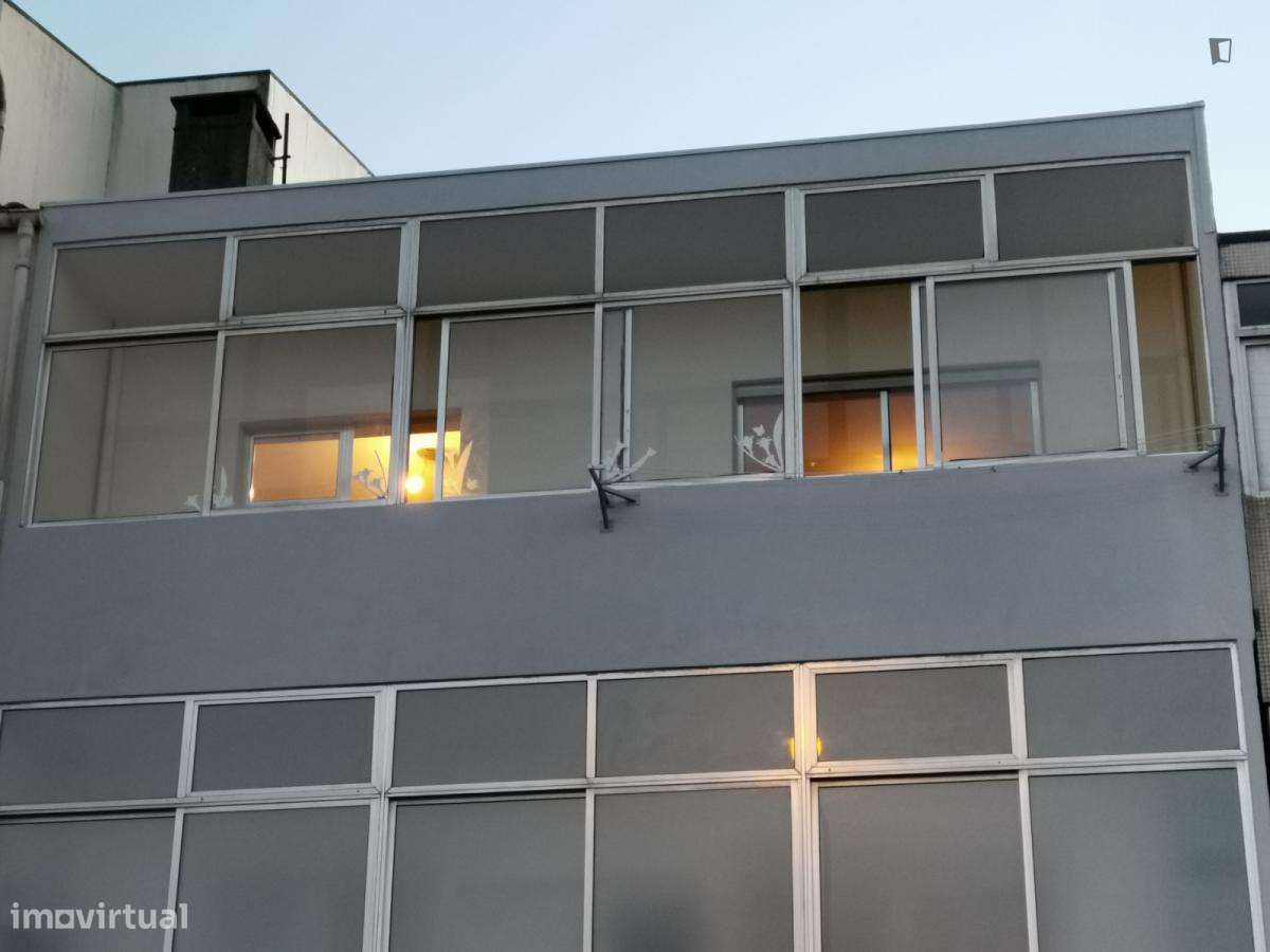 Quarto - localizado em Vila nova de gaia - Grande imagem: 2/10