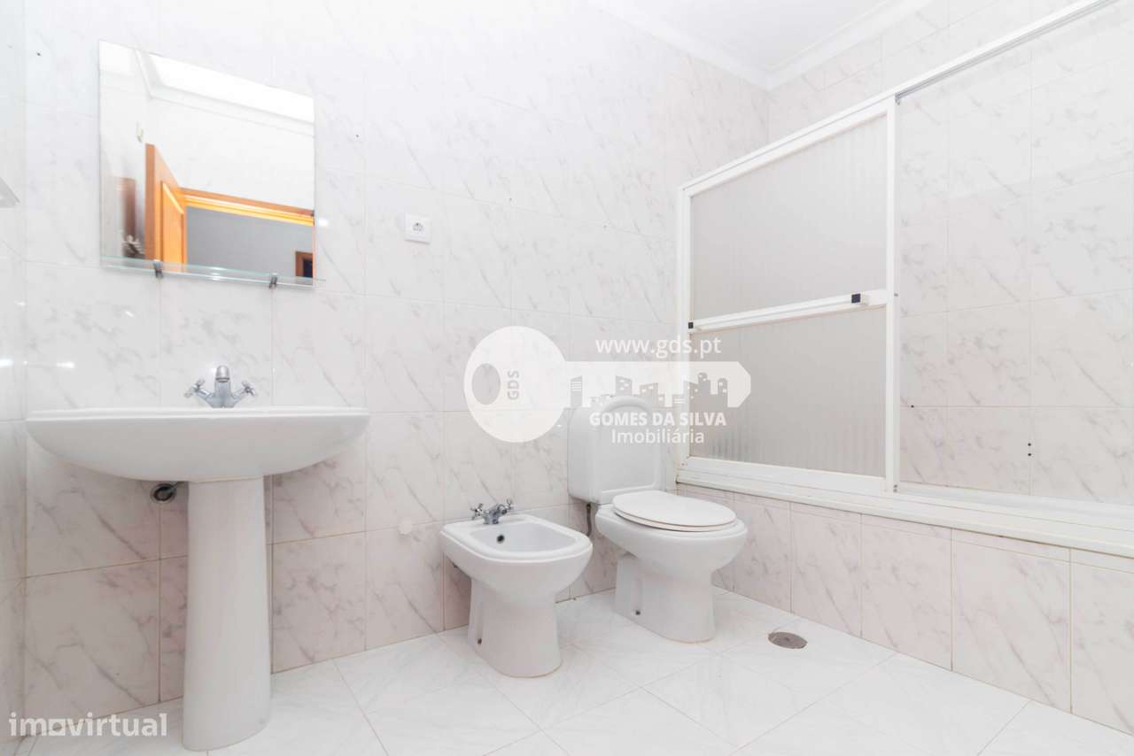 Apartamento T3 c/ suite na Rua Américo F. Carvalho-7