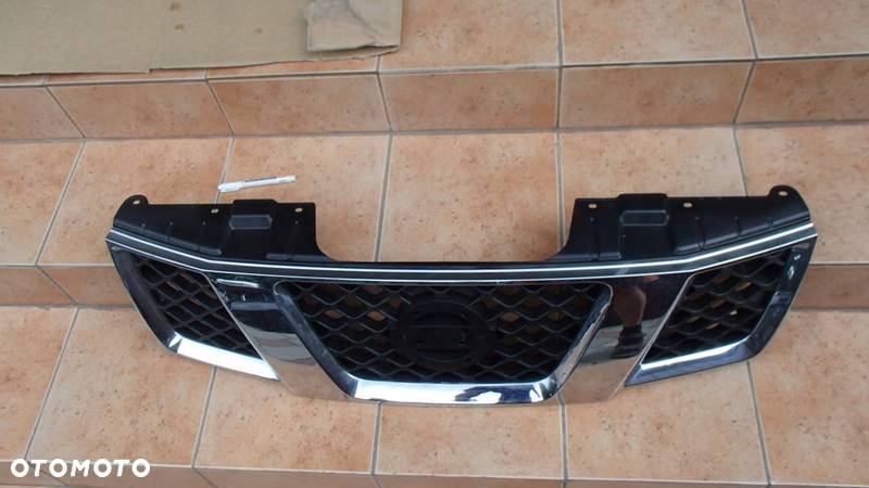 NISSAN NAVARA PATHFINDER GRILL ATRAPA 05- - 6