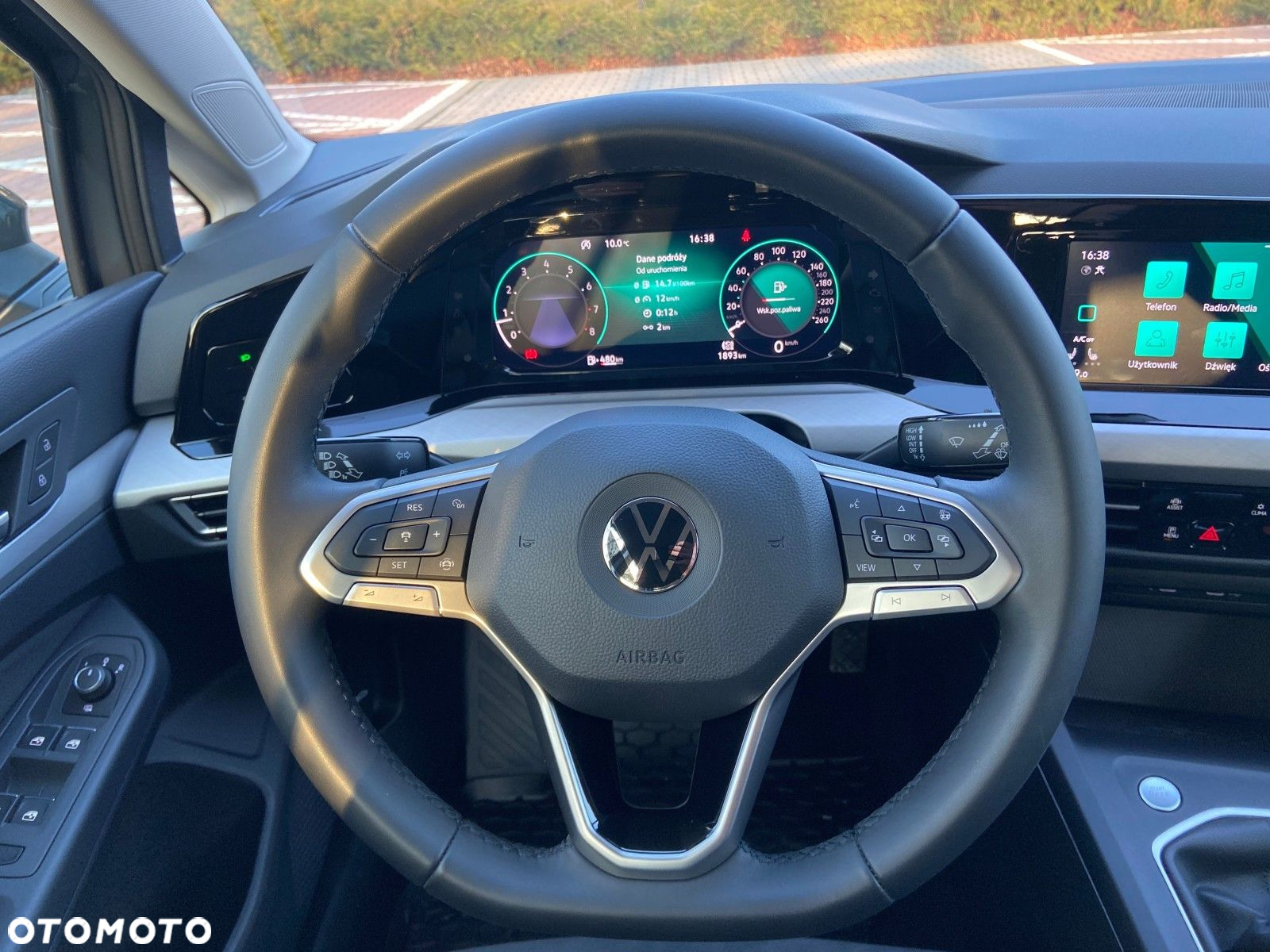 Volkswagen Golf VIII 1.5 TSI EVO Life - 33