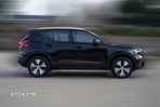 Volvo XC 40 B3 Plus Dark - 4