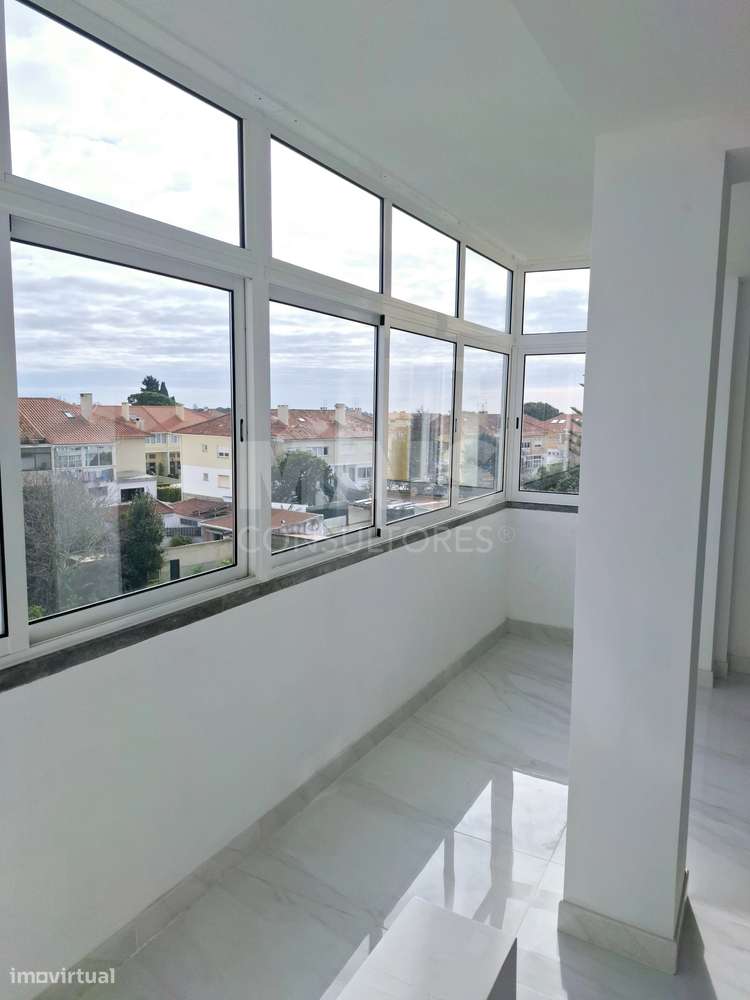 Apartamento T3 Remodelado em Carcavelos, Cascais - Grande imagem: 4/13