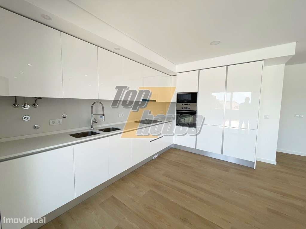 Moradia em banda V4 + 1 - Caparica - Grande imagem: 5/48