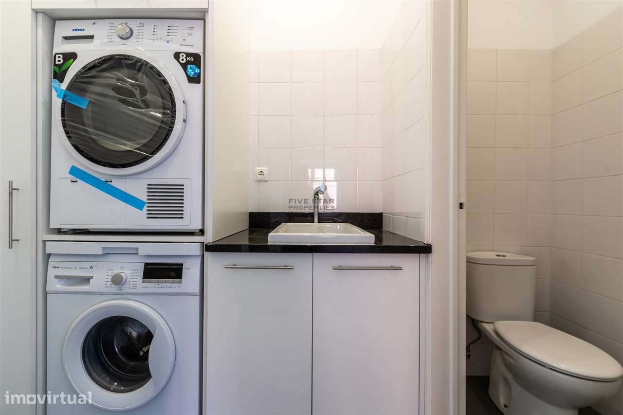 Arrendamento - T4 - Sintra - Varanda - Garagem - Arrecadaçao - Grande imagem: 4/33