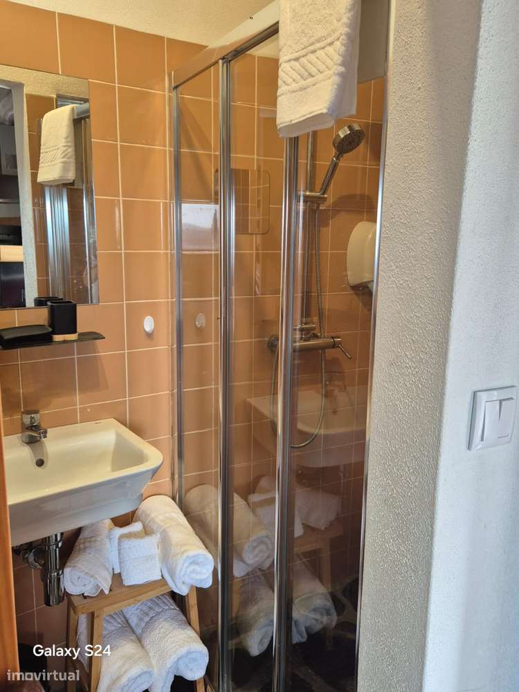 Casa de xisto pronta a habitar - Grande imagem: 4/28