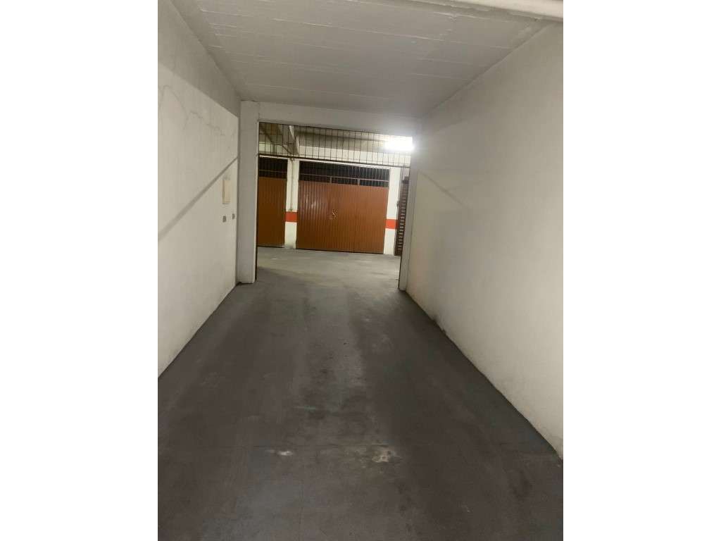 T3 Duplex com Garagem box, Terraços, Suite - Seminovo-50