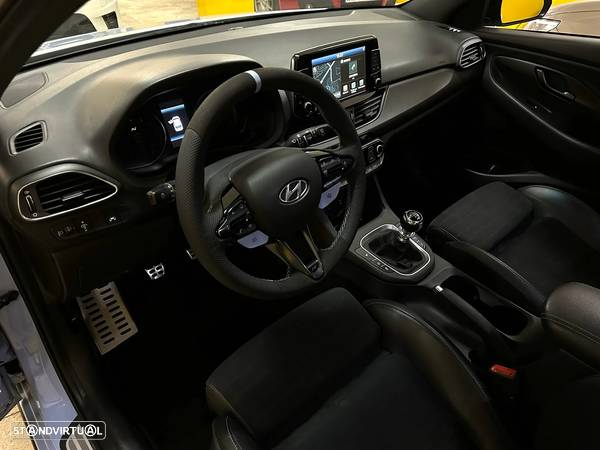 Hyundai i30 N 2.0 T-GDi Performance Pack - 8