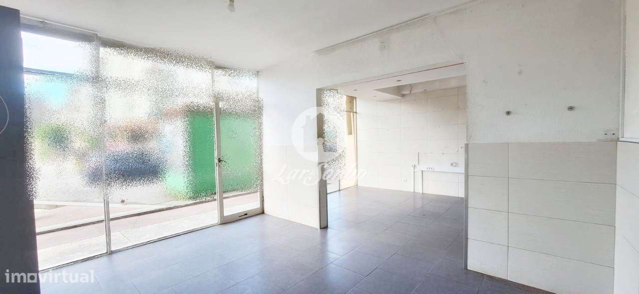 Loja com 57m2 no centro de Vila Nova de Famalicão - Grande imagem: 4/16