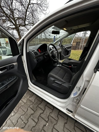 Volkswagen Touran 2.0 TDI DPF DSG Trendline - 18