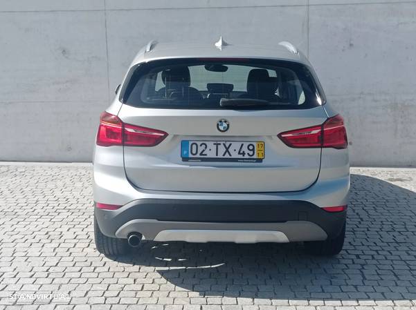 BMW X1 18 d sDrive xLine - 6